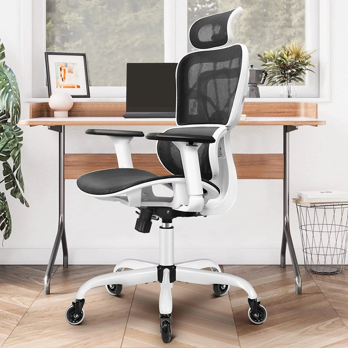 Black Ergonomic Office Chair with Lumbar Support S153361