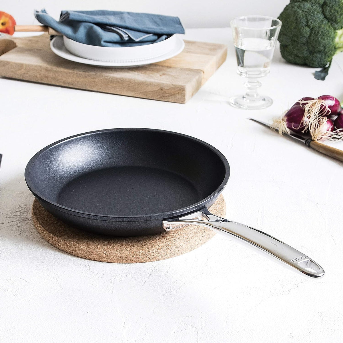 Set of 2 Non-Stick Frying Pan N67790