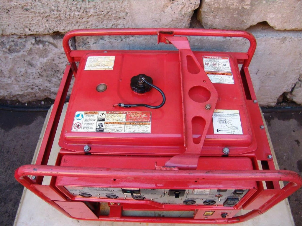 5000 Watts 1 & 3 Phase Generator B690869