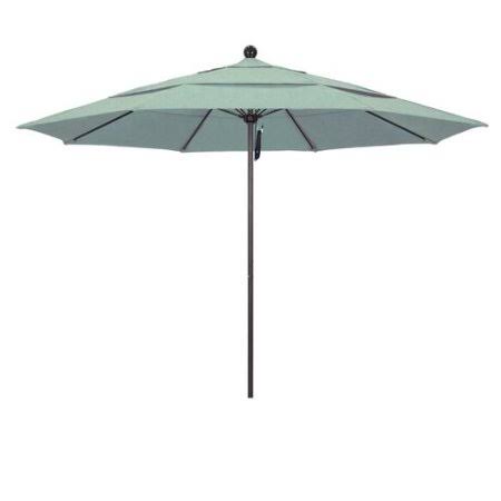 11' Market Umbrella Y710