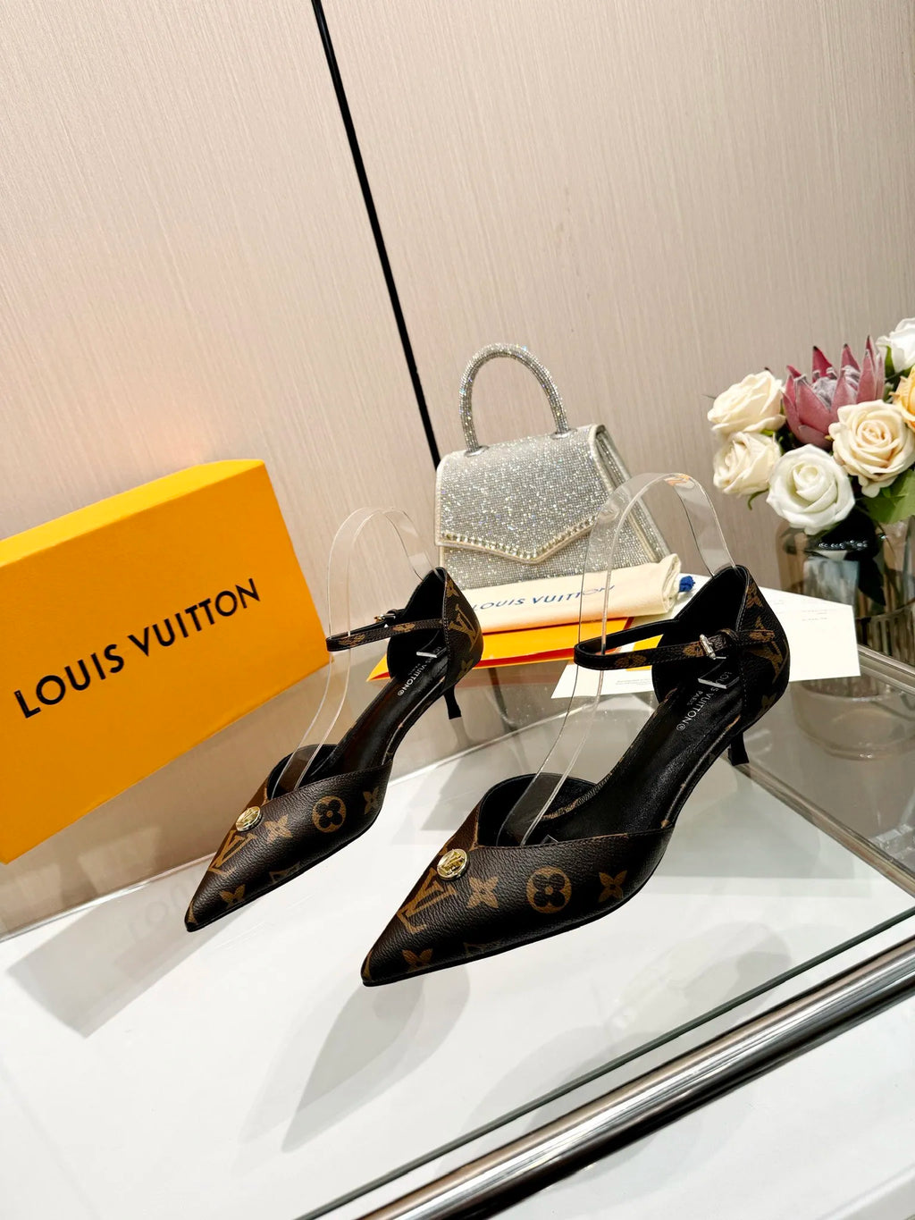 Women Shoes Heels 4 cm O8405