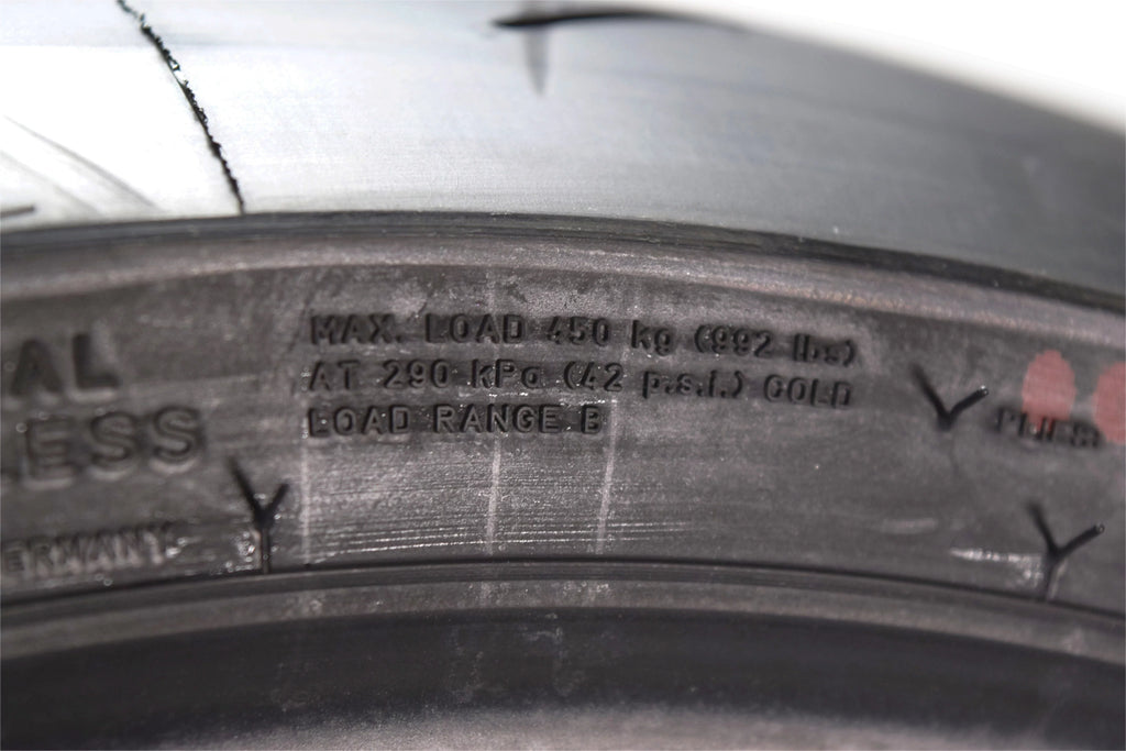 120/70ZR17 Front Motorcycle Tire Z618