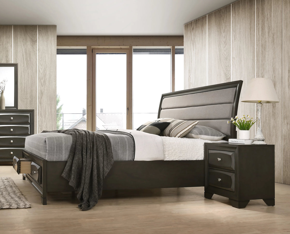 Antique Gray Wood 3-Piece Queen Bedroom Set V93993