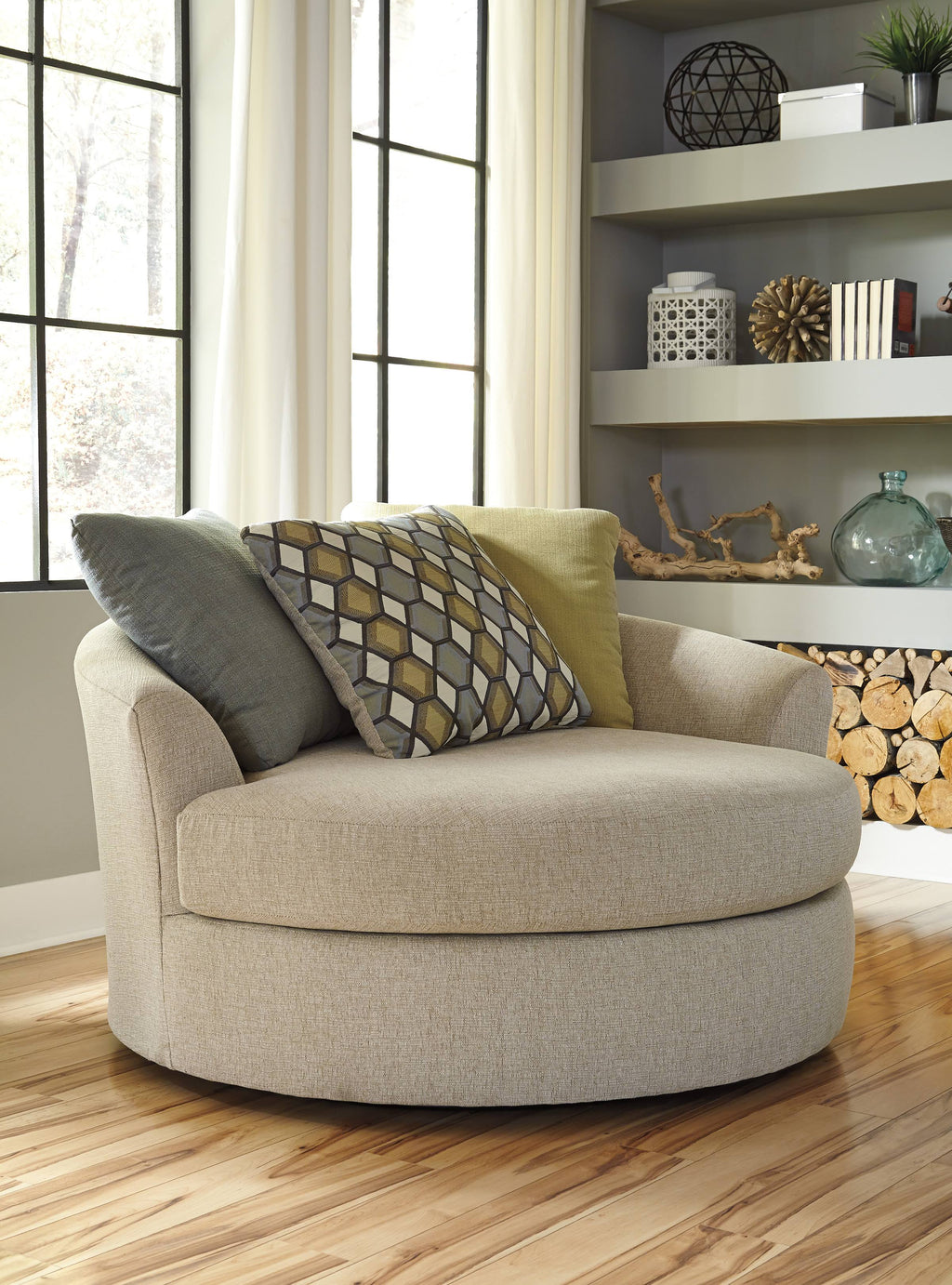 Oversized Linen Swivel Accent Chair T472759