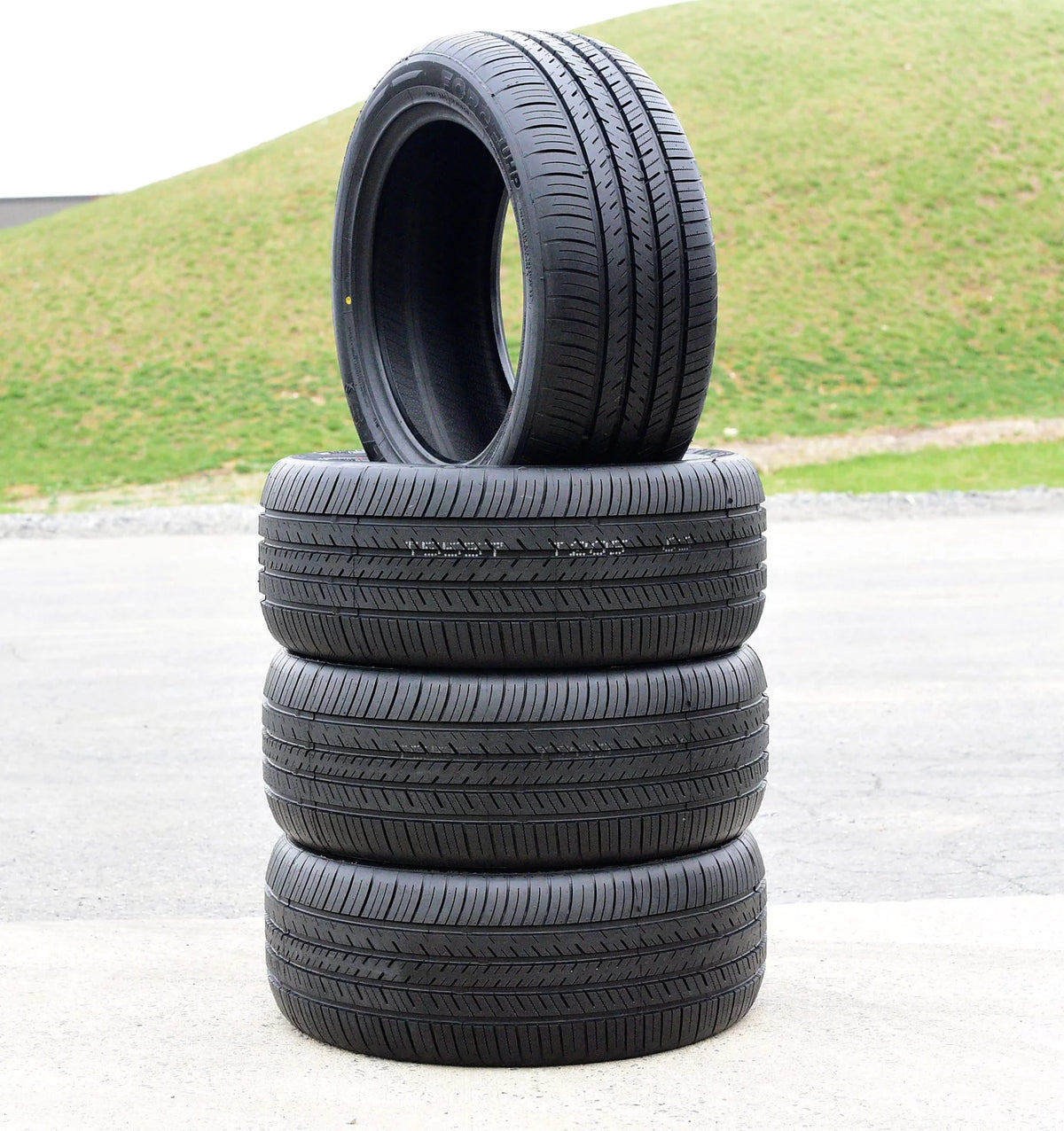 225/35R18 87W XL All Season Performance Tires Set of 4 U1750
