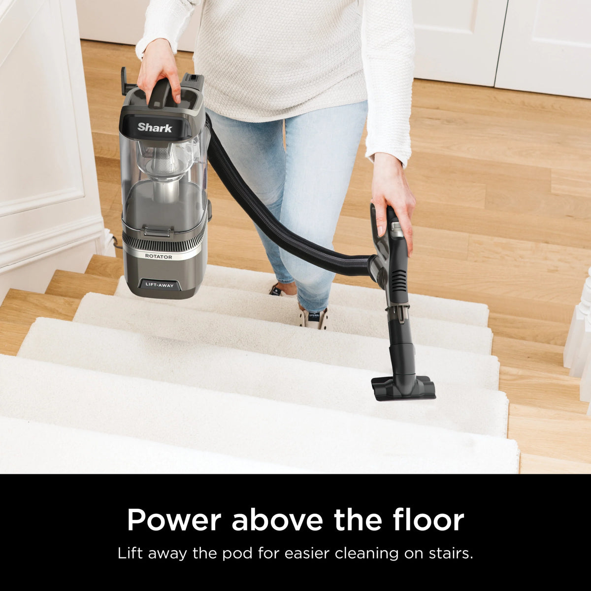 Upright Vacuum with Self-Cleaning Brushroll B1921