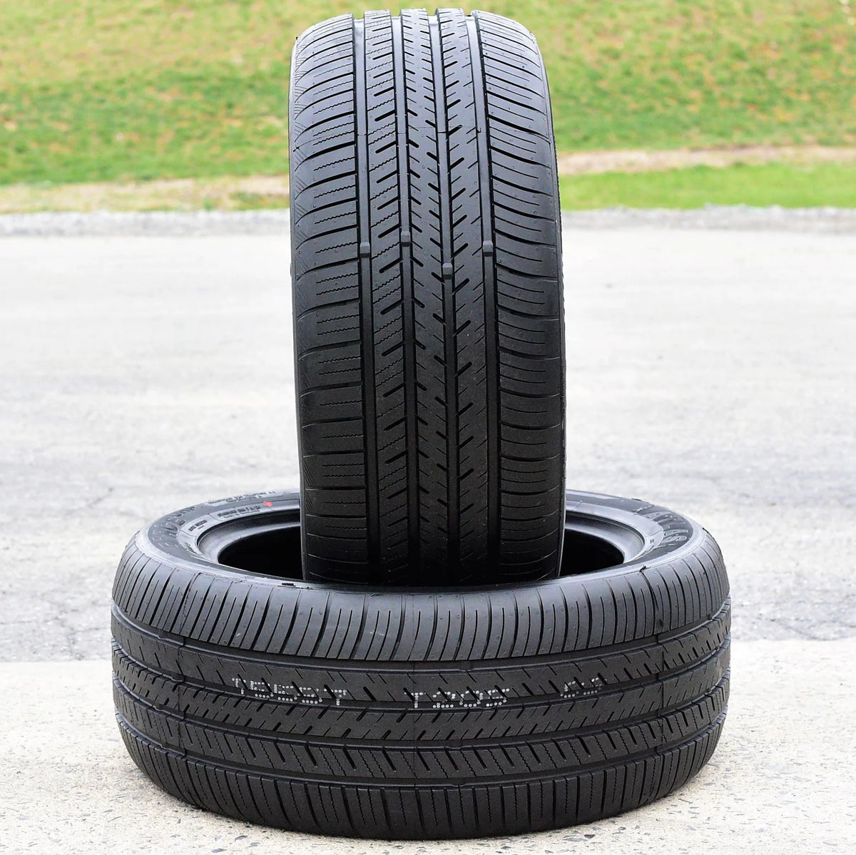 225/35R18 87W XL All Season Performance Tires Set of 4 U1750