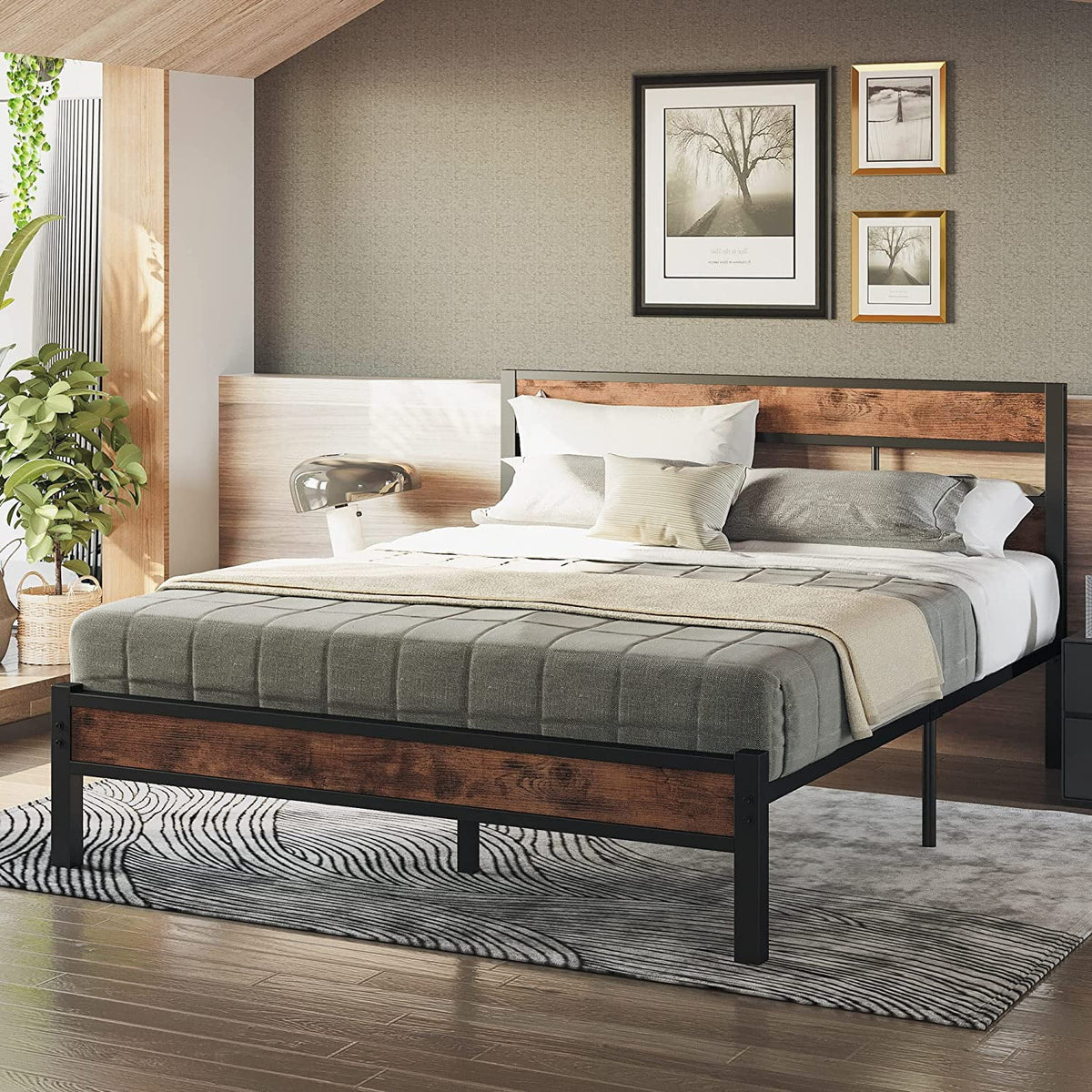 Queen Metal Bed Frame with Headboard I928