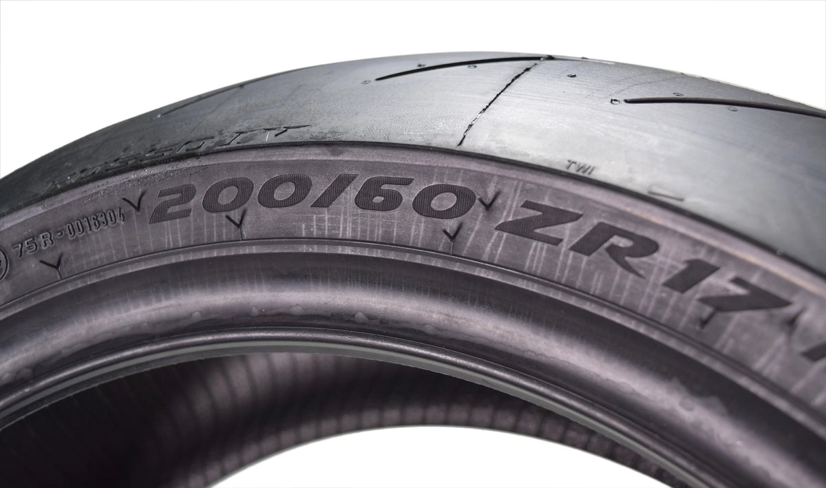 120/70ZR17 Front Motorcycle Tire Z618