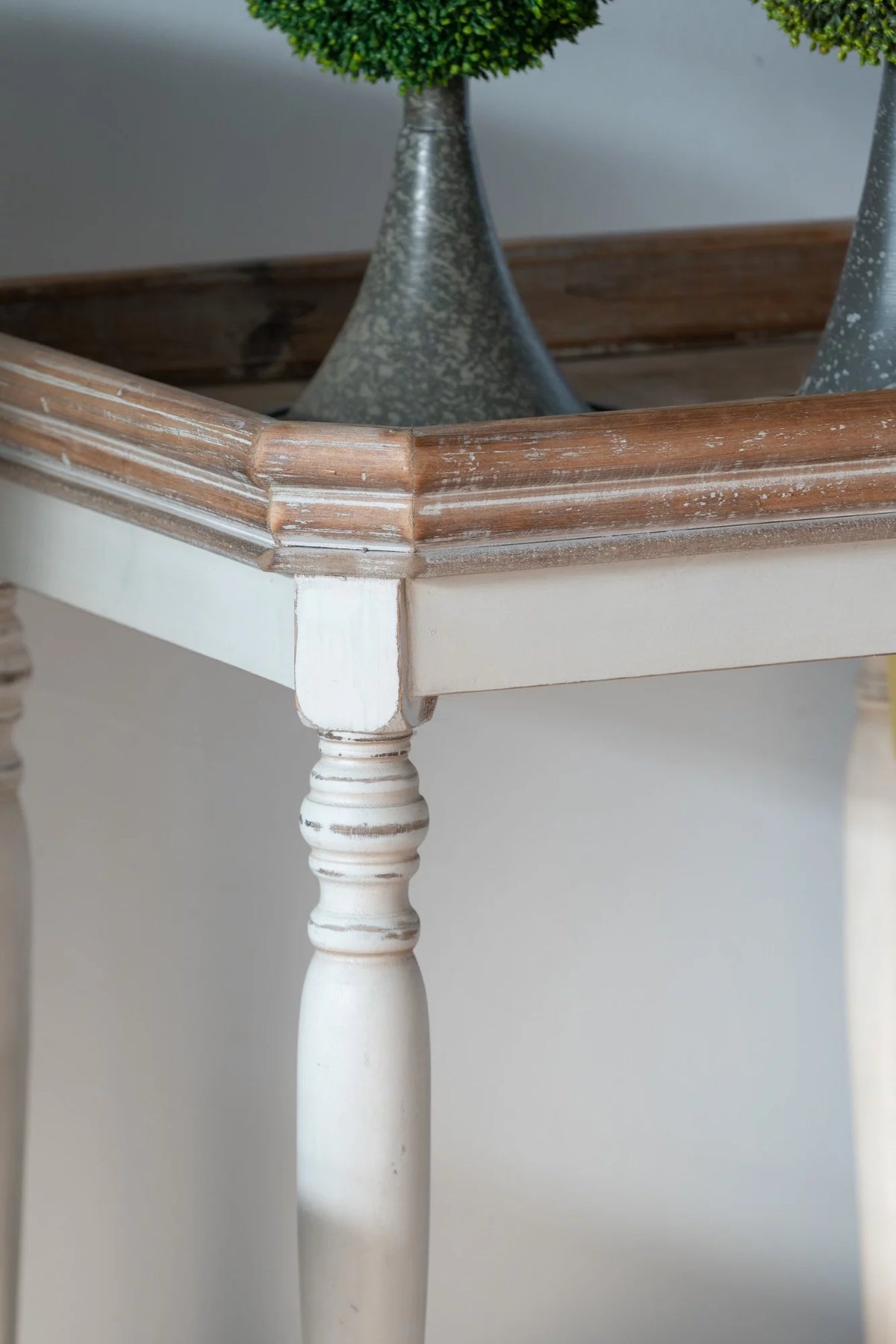 Whitewashed Farmhouse Side Table R609