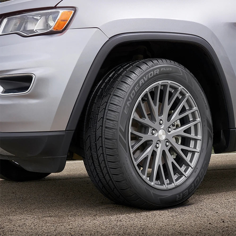 Set of 4 225/60R18 100H All Season Tires Z5978